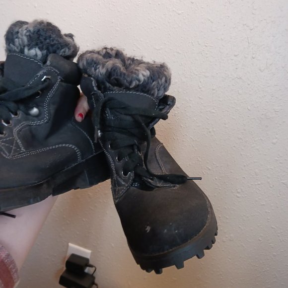 UNIONBAY Women's Stockholm Fashion  Sweater Ankle Bootie Boot Black Suede Size 9 - Picture 2 of 6